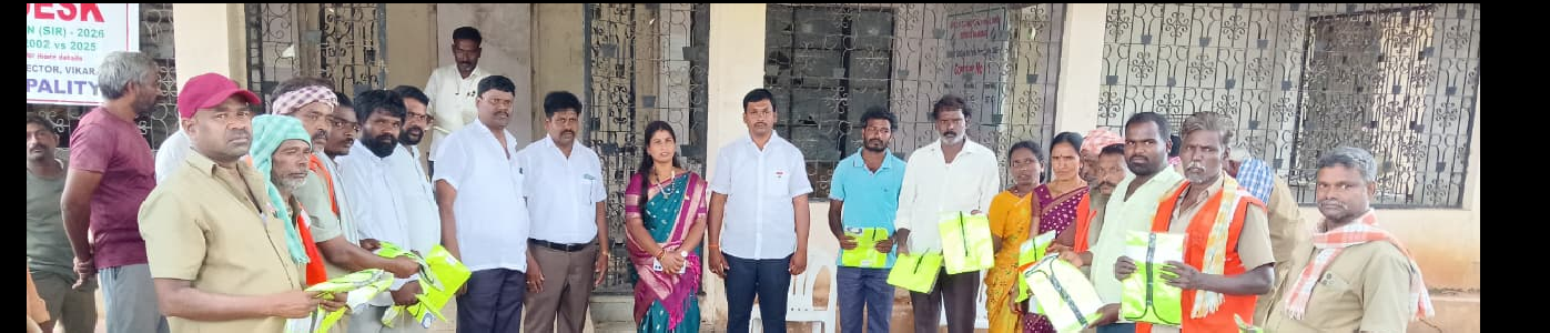 Distribution of Safty Jackets to Sanitation Workers